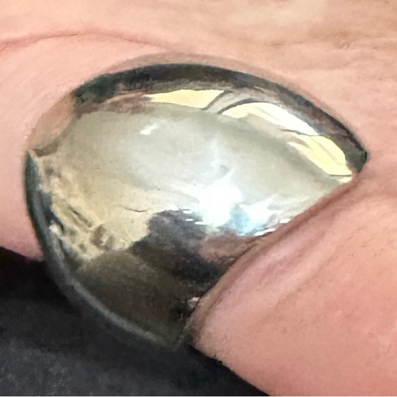 Smooth Shiny Stainless Steel Contemporary Band Ring Size 6 3/4 - Picture 8 of 10